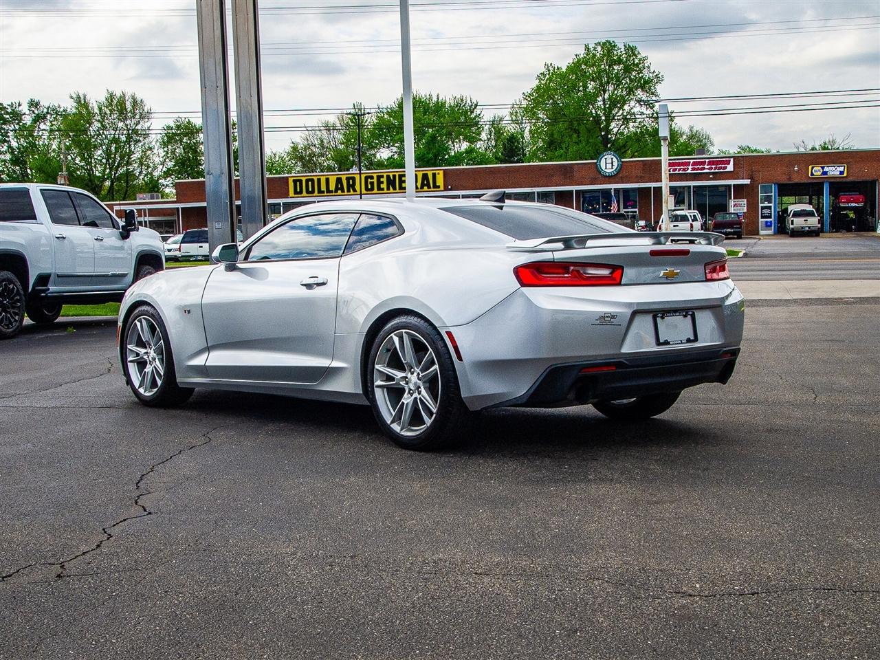 Chevrolet Camaro 2dr Cpe 1LT 2017