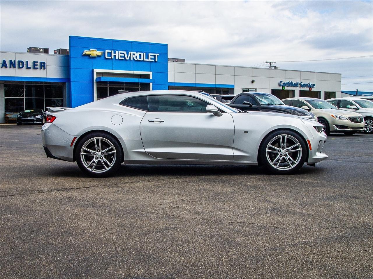 Chevrolet Camaro 2dr Cpe 1LT 2017