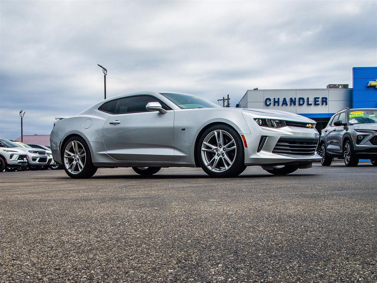 Chevrolet Camaro 2dr Cpe 1LT 2017