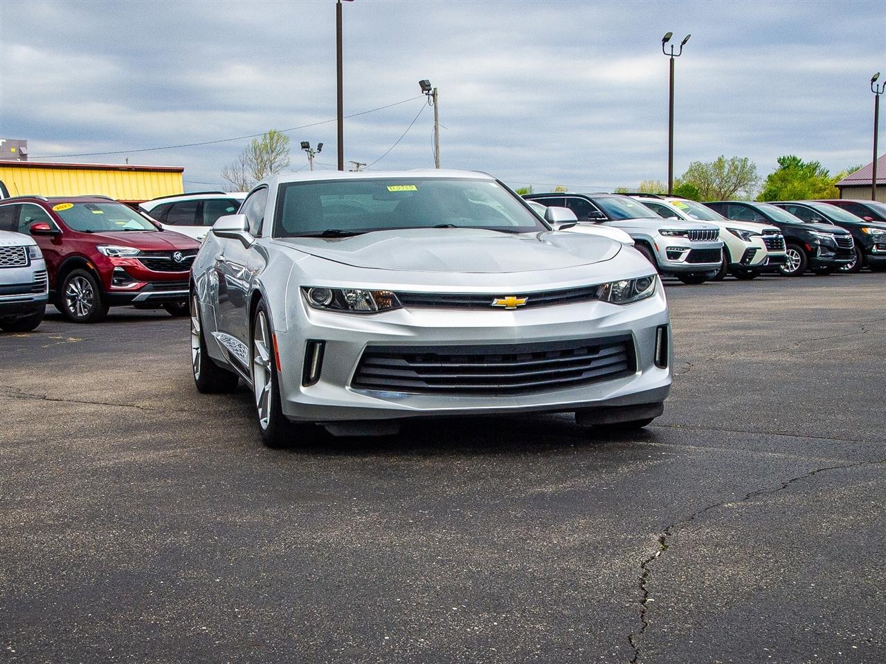 Chevrolet Camaro 2dr Cpe 1LT 2017