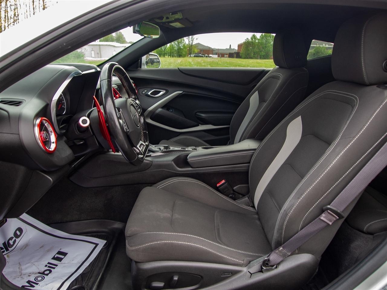 Chevrolet Camaro 2dr Cpe 1LT 2017