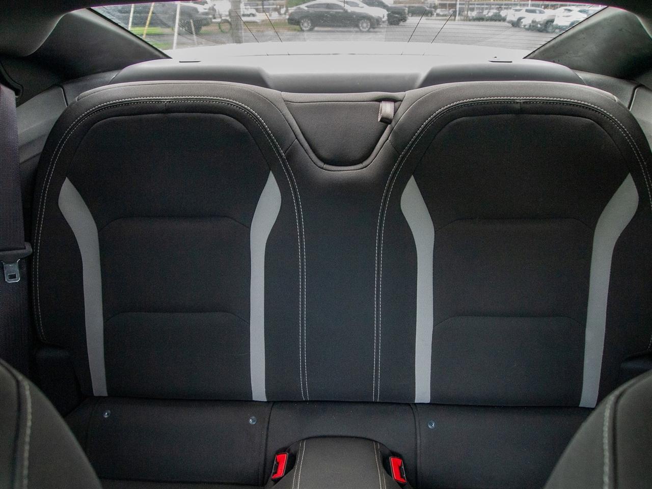 Chevrolet Camaro 2dr Cpe 1LT 2017