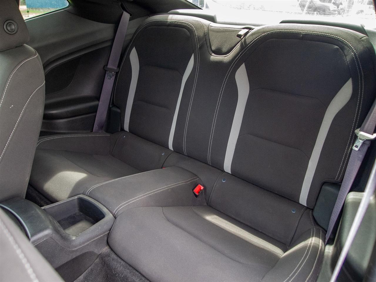 Chevrolet Camaro 2dr Cpe 1LT 2017