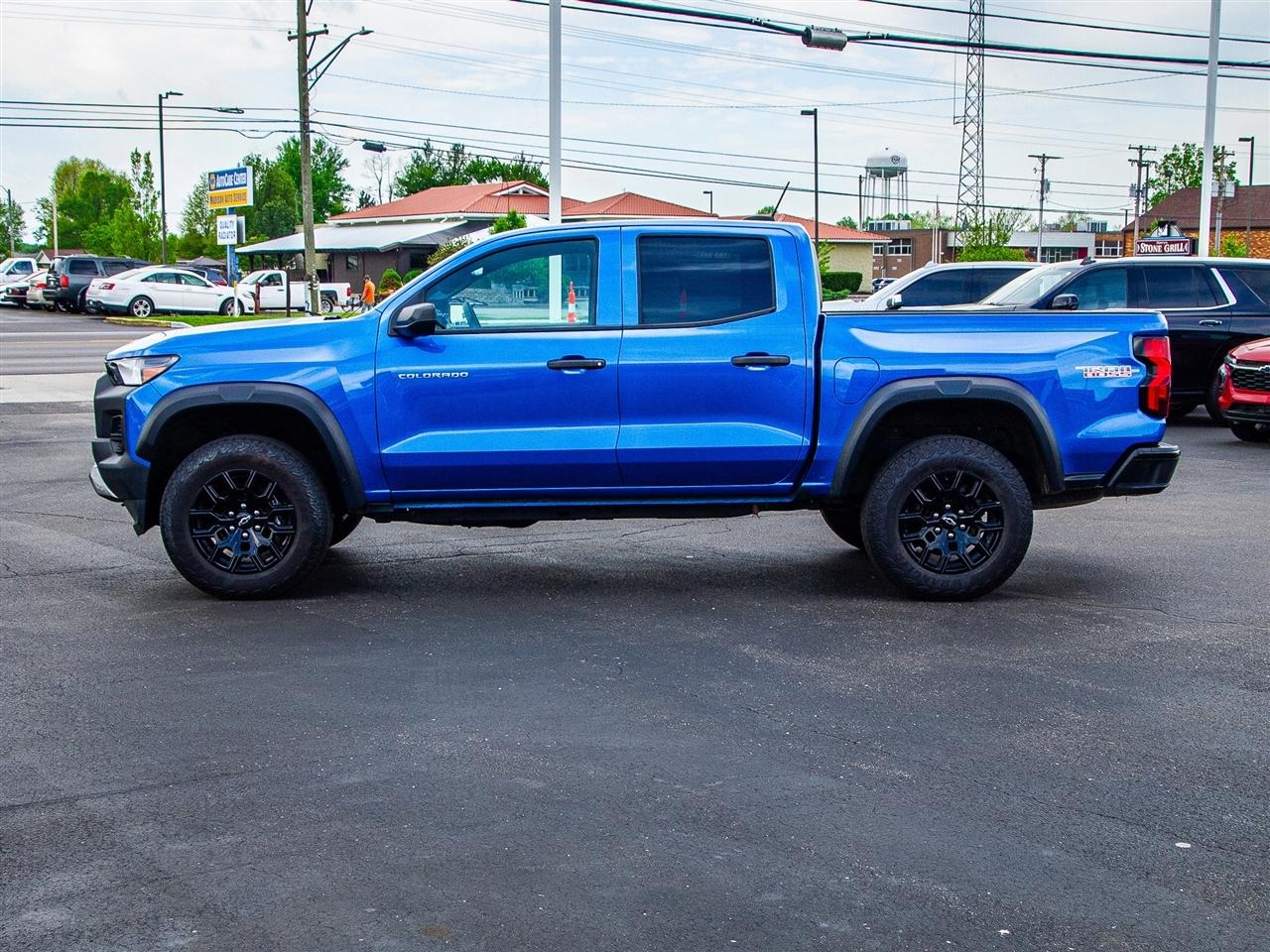 Chevrolet Colorado 4WD Crew Cab Trail Boss 2023