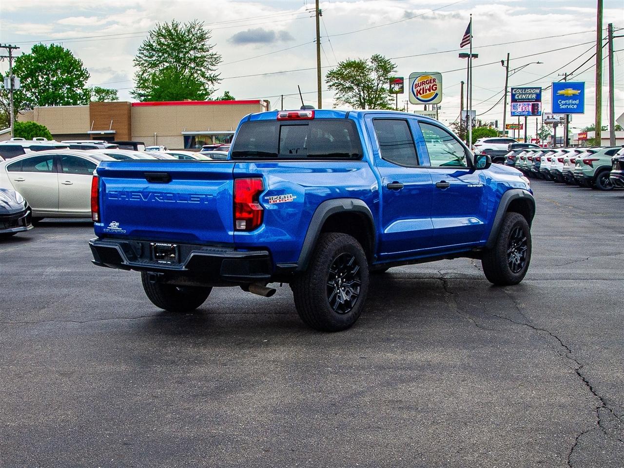 Chevrolet Colorado 4WD Crew Cab Trail Boss 2023