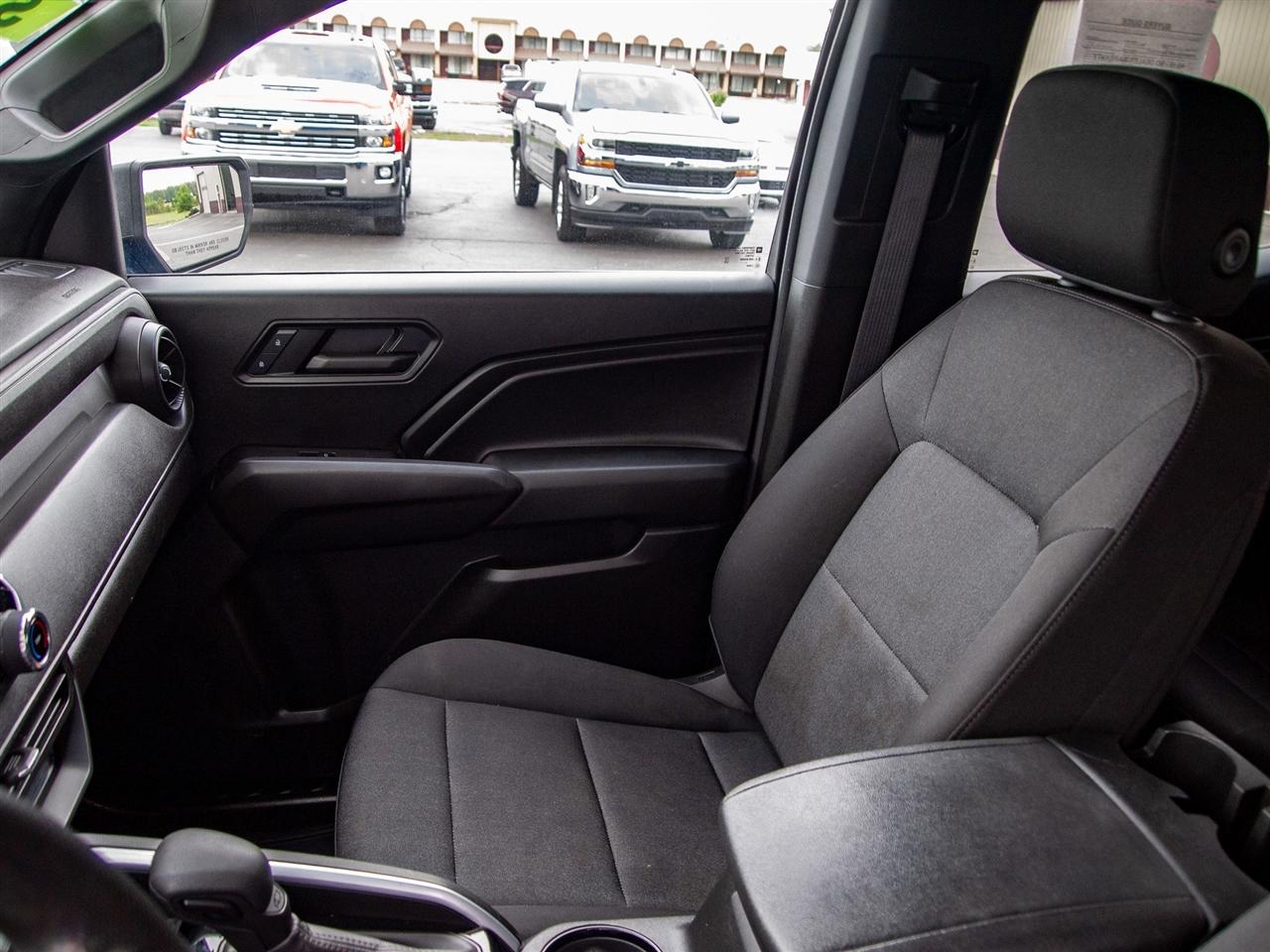 Chevrolet Colorado 4WD Crew Cab Trail Boss 2023