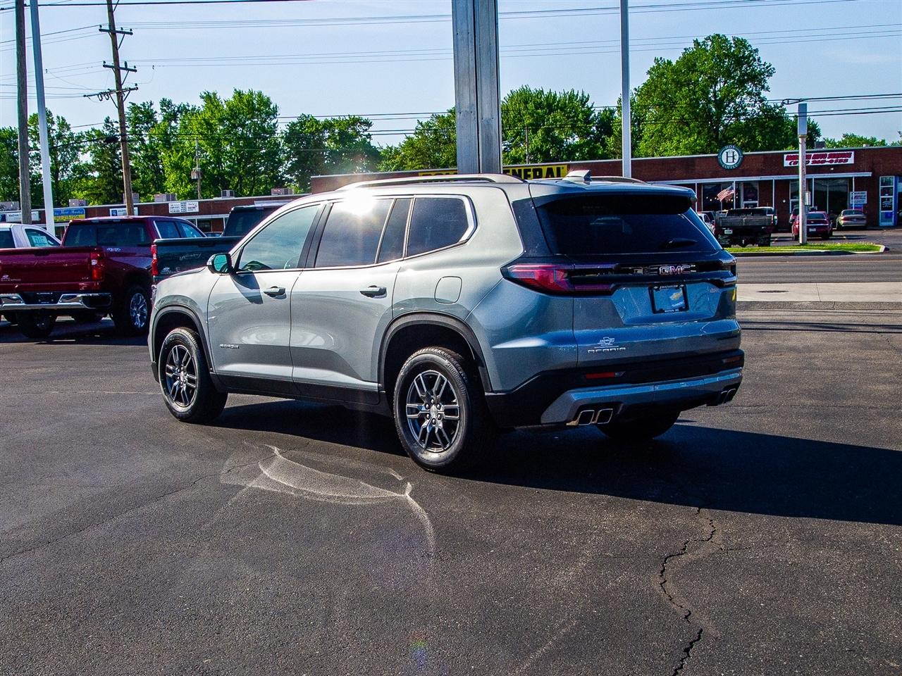 GMC Acadia FWD 4dr Elevation 2025
