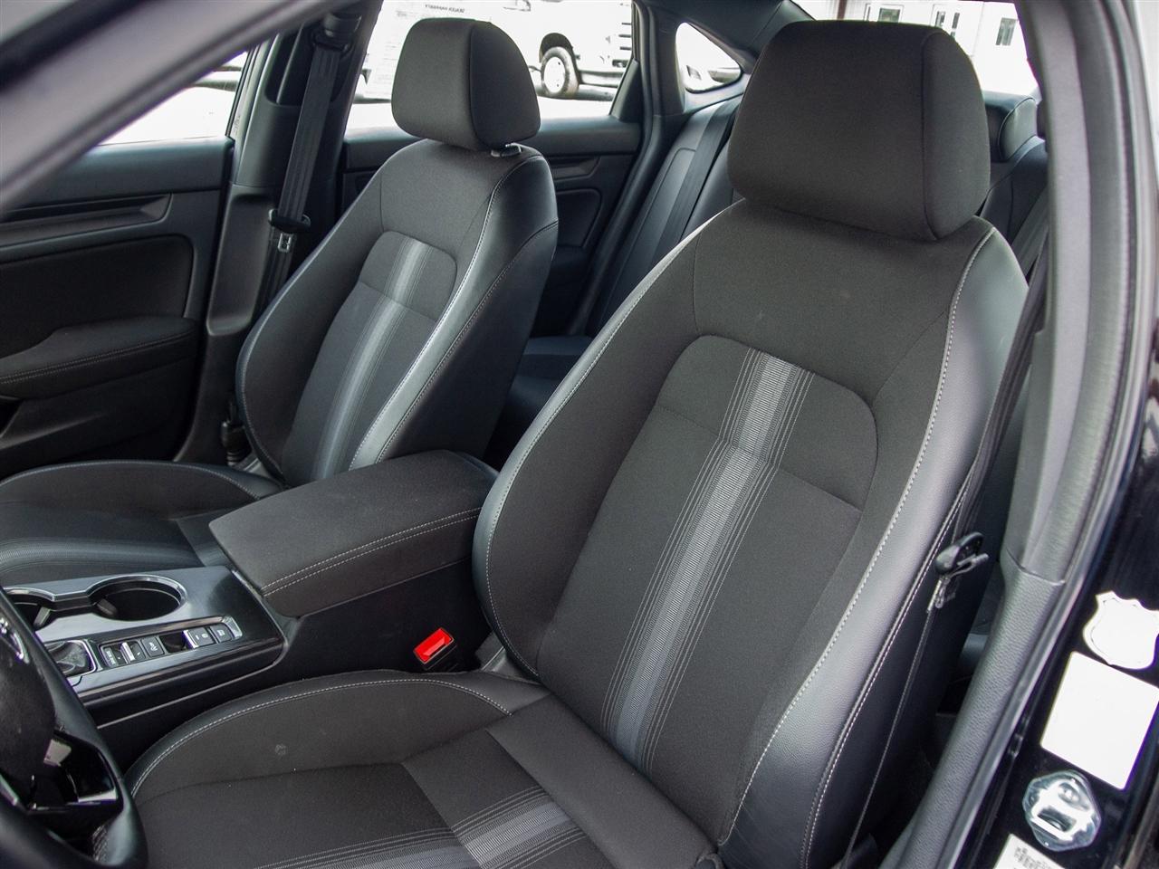 Honda Civic Sedan Sport CVT 2025