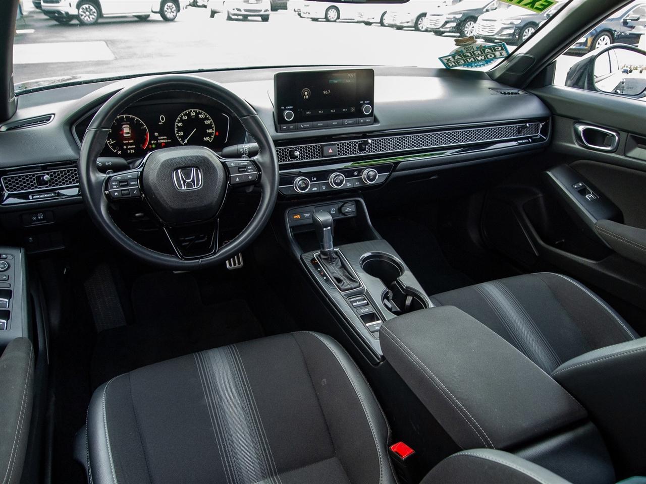 Honda Civic Sedan Sport CVT 2025