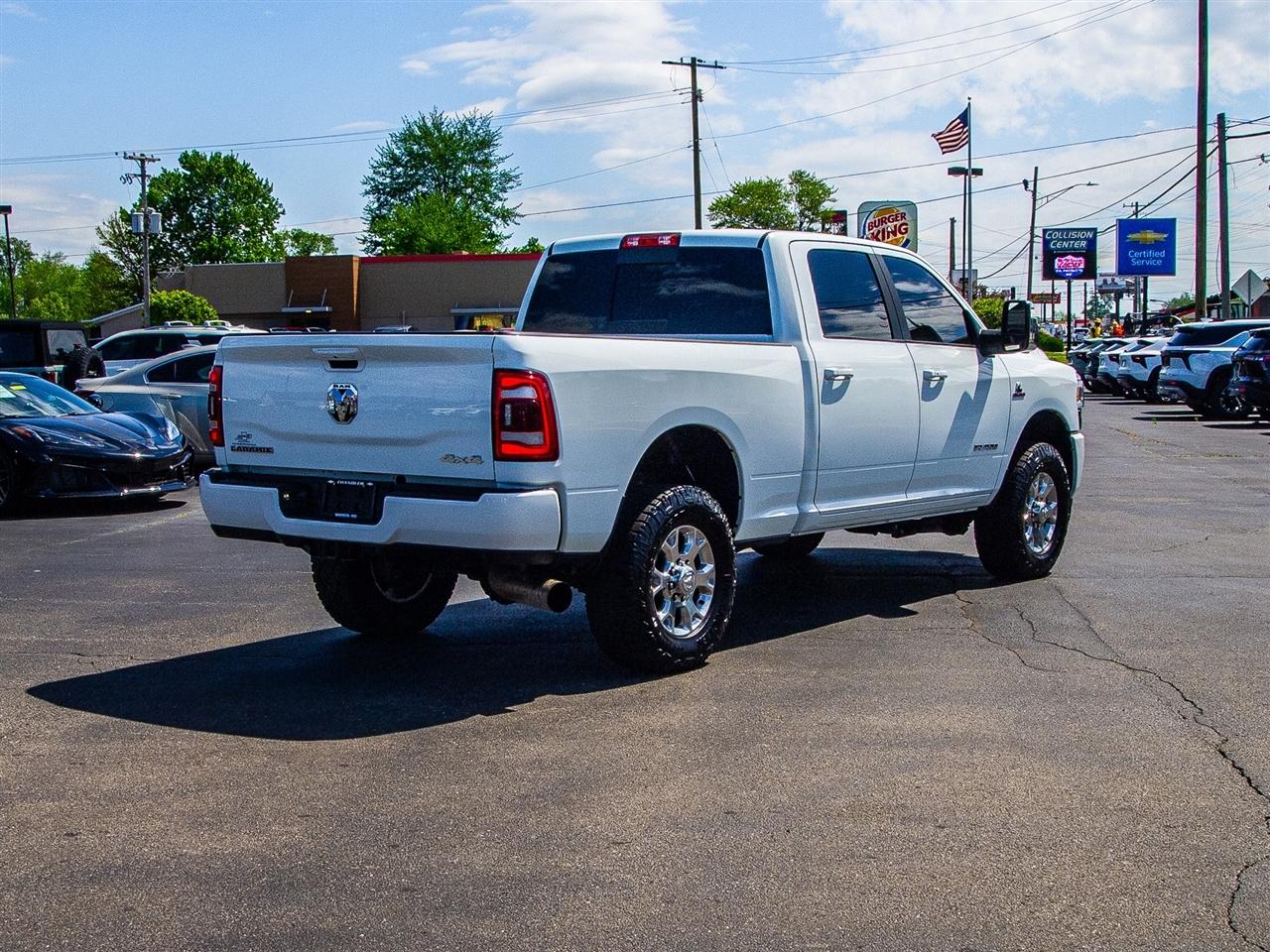 RAM 2500 Laramie 4x4 Crew Cab 6'4" Box 2024