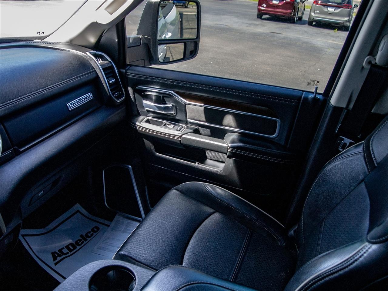 RAM 2500 Laramie 4x4 Crew Cab 6'4" Box 2024