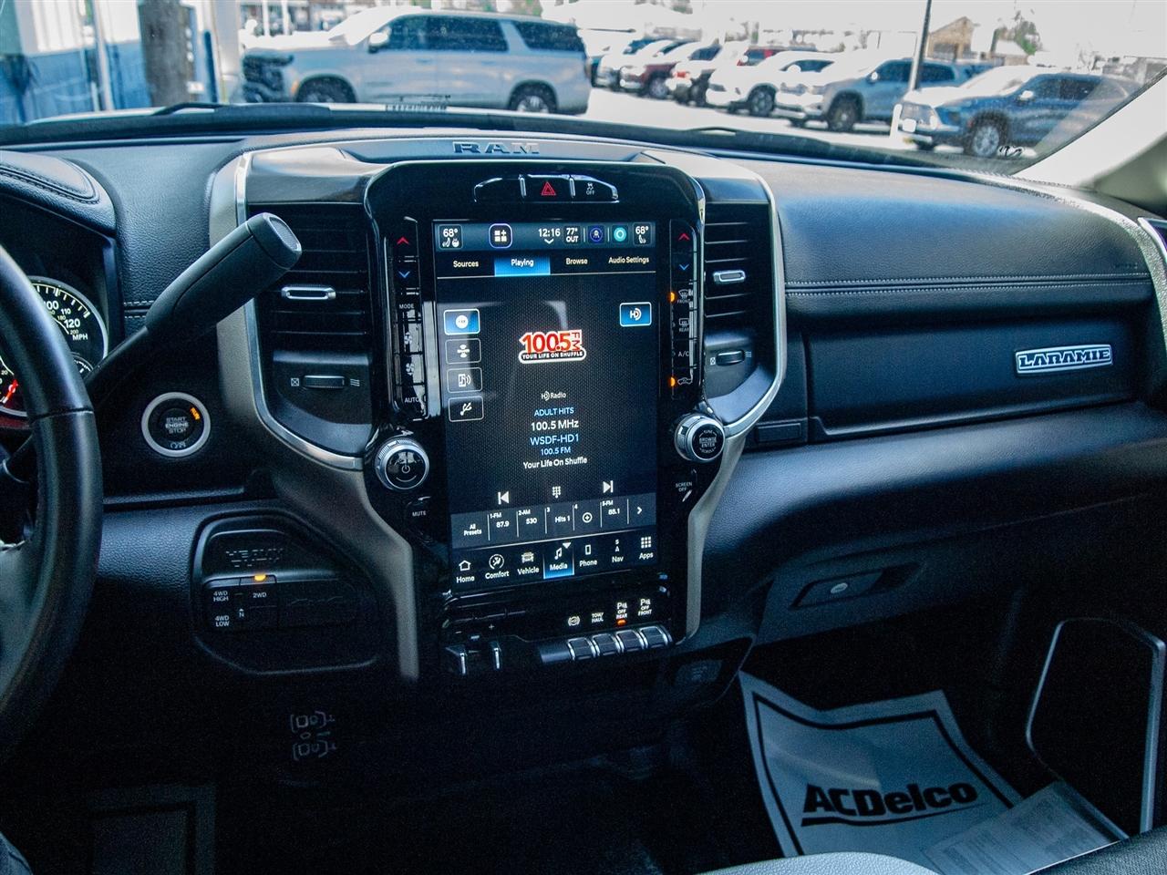 RAM 2500 Laramie 4x4 Crew Cab 6'4" Box 2024