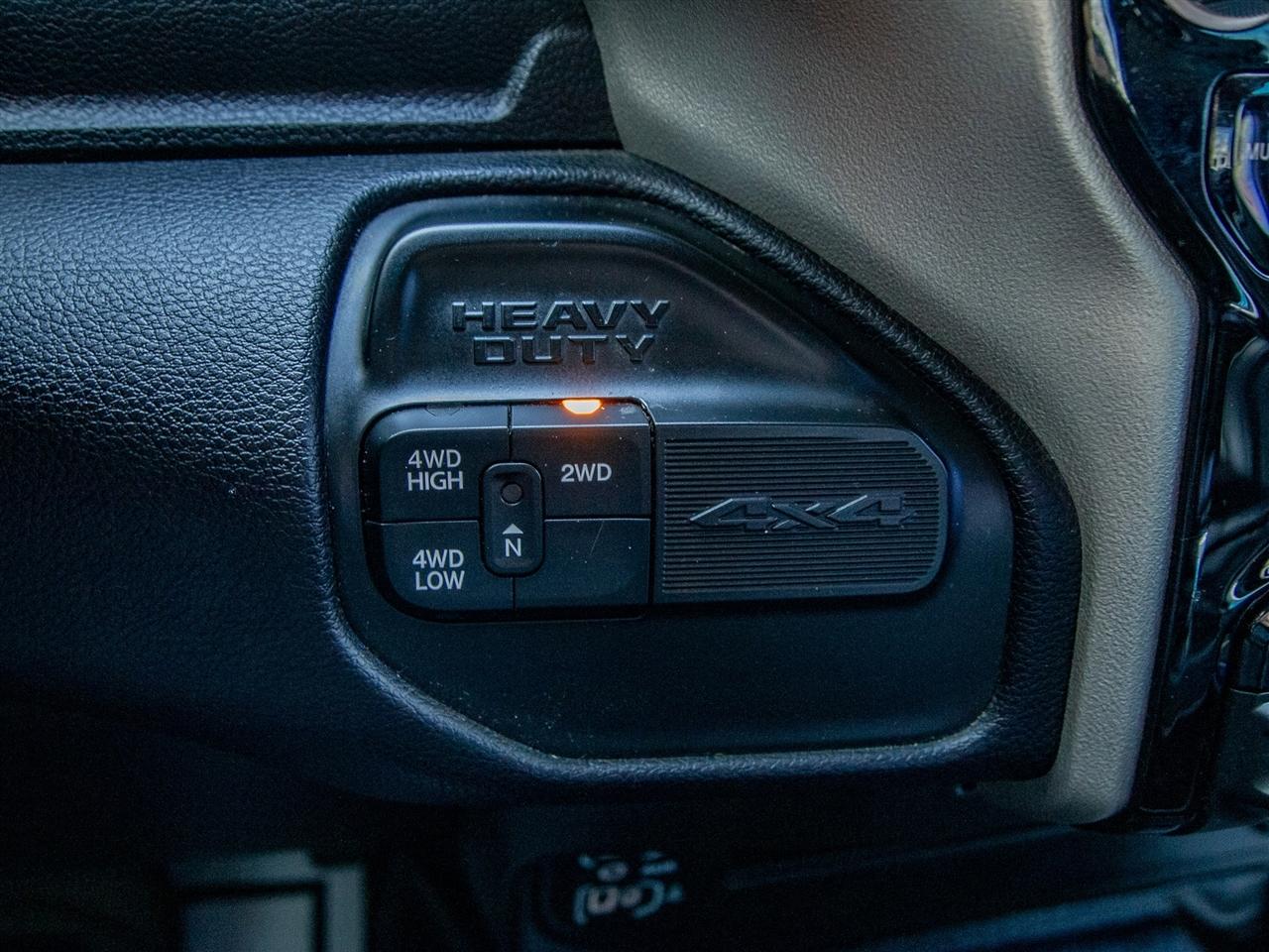 RAM 2500 Laramie 4x4 Crew Cab 6'4" Box 2024