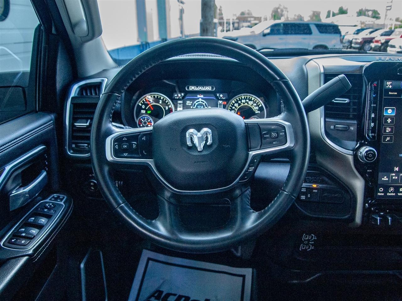 RAM 2500 Laramie 4x4 Crew Cab 6'4" Box 2024