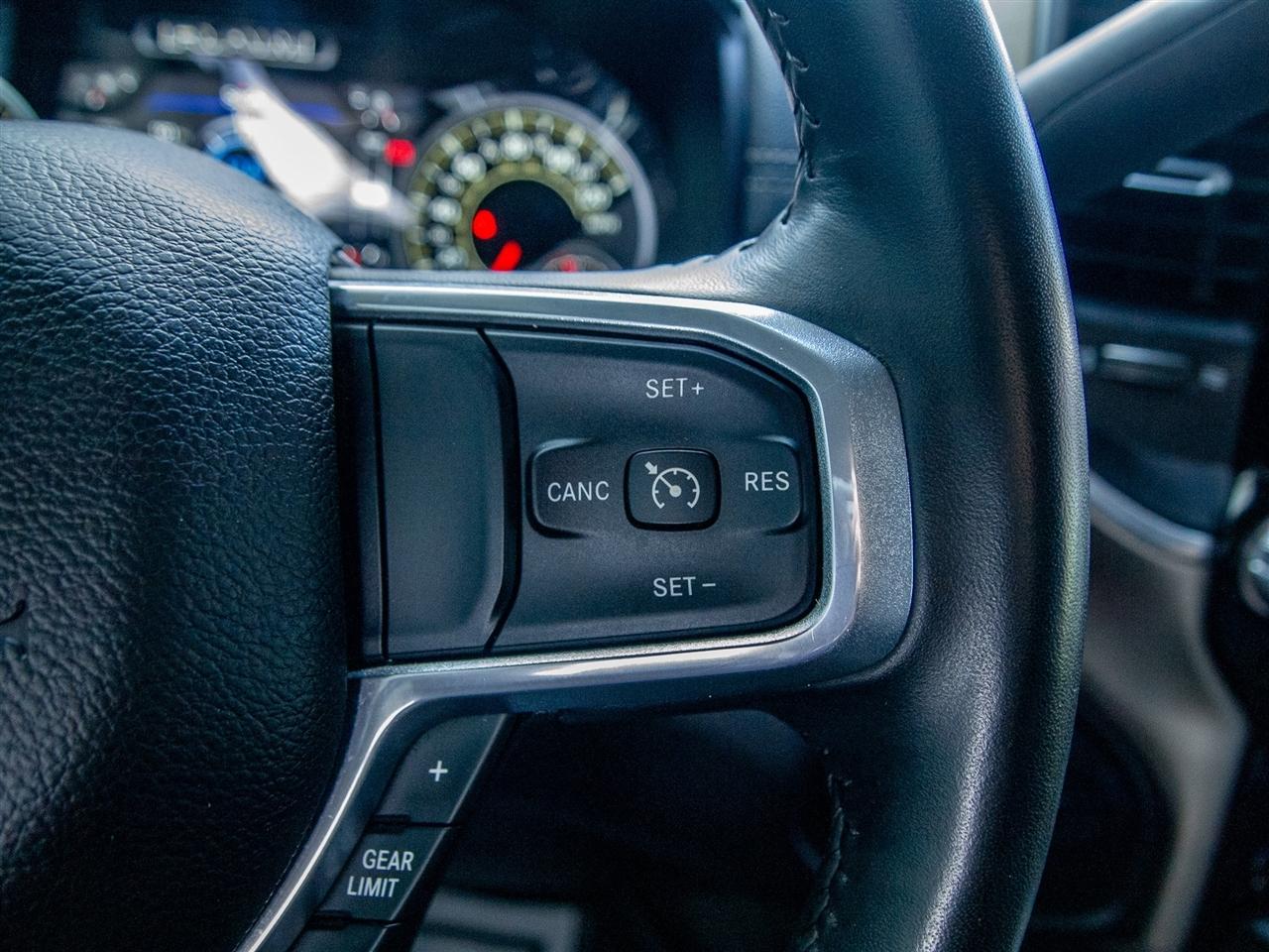 RAM 2500 Laramie 4x4 Crew Cab 6'4" Box 2024