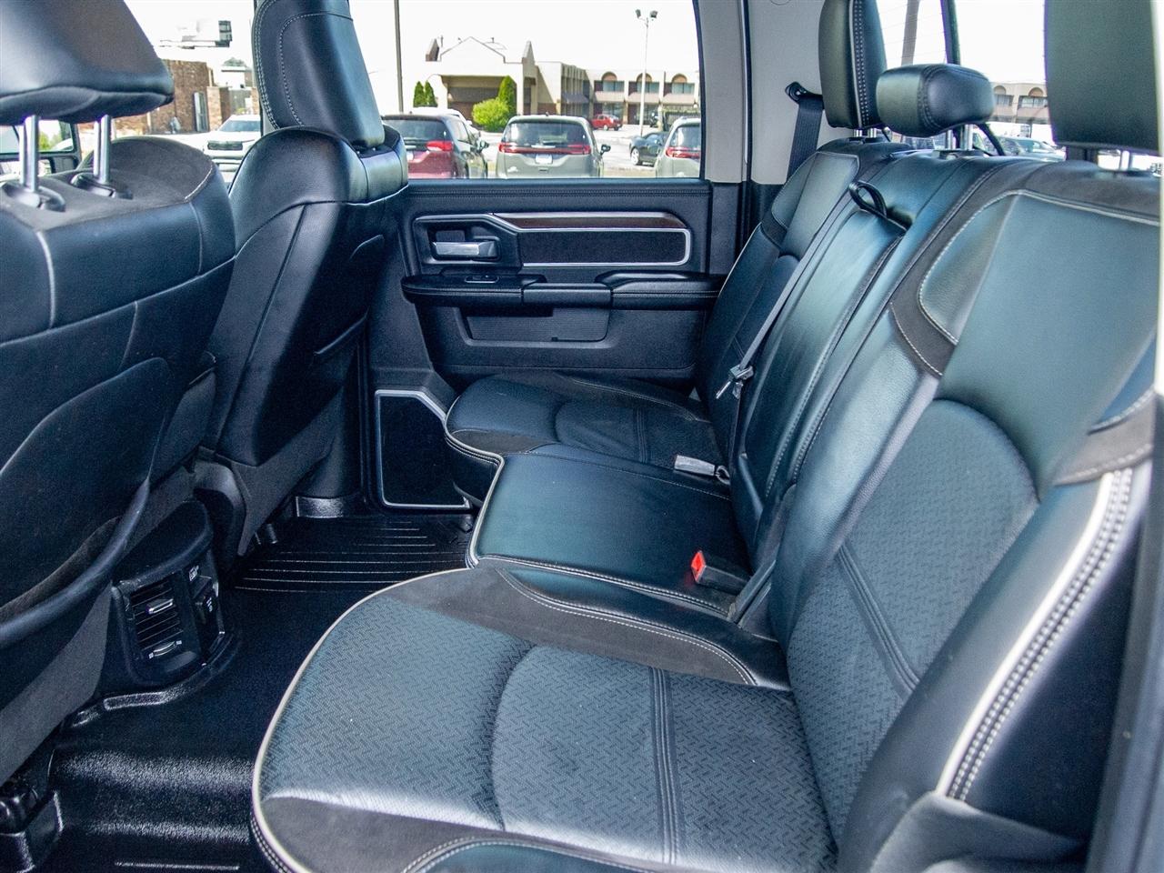 RAM 2500 Laramie 4x4 Crew Cab 6'4" Box 2024