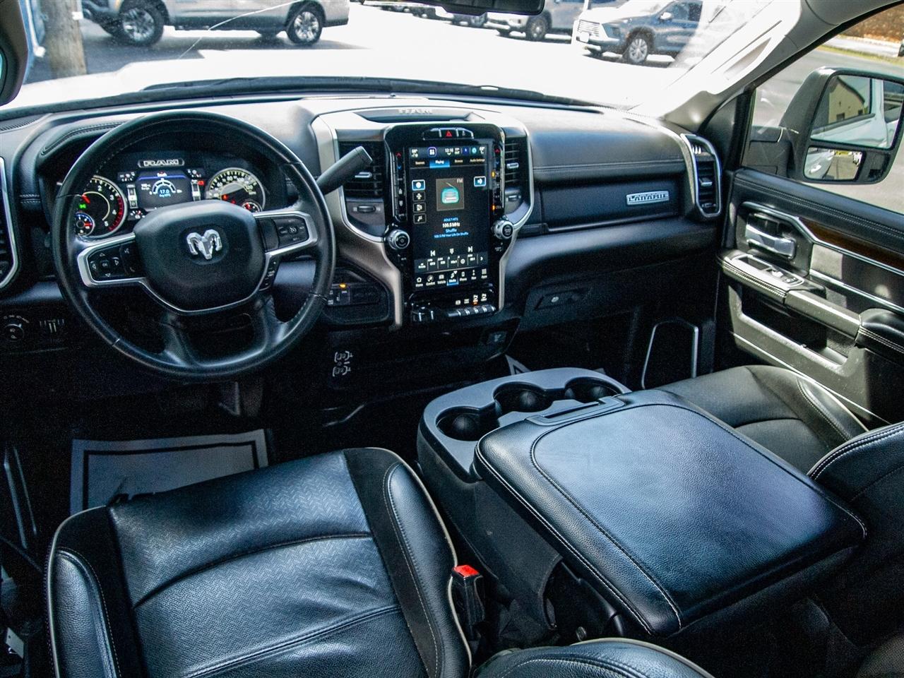 RAM 2500 Laramie 4x4 Crew Cab 6'4" Box 2024