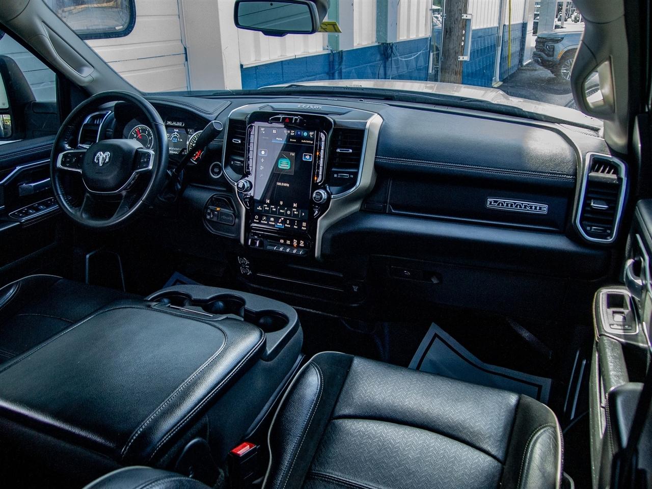 RAM 2500 Laramie 4x4 Crew Cab 6'4" Box 2024