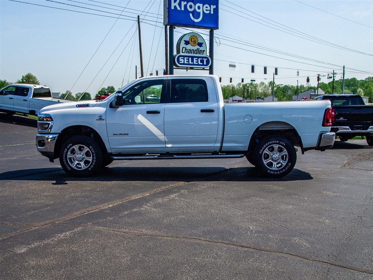 RAM 2500 Big Horn 4x4 Crew Cab 6'4" Box 2025