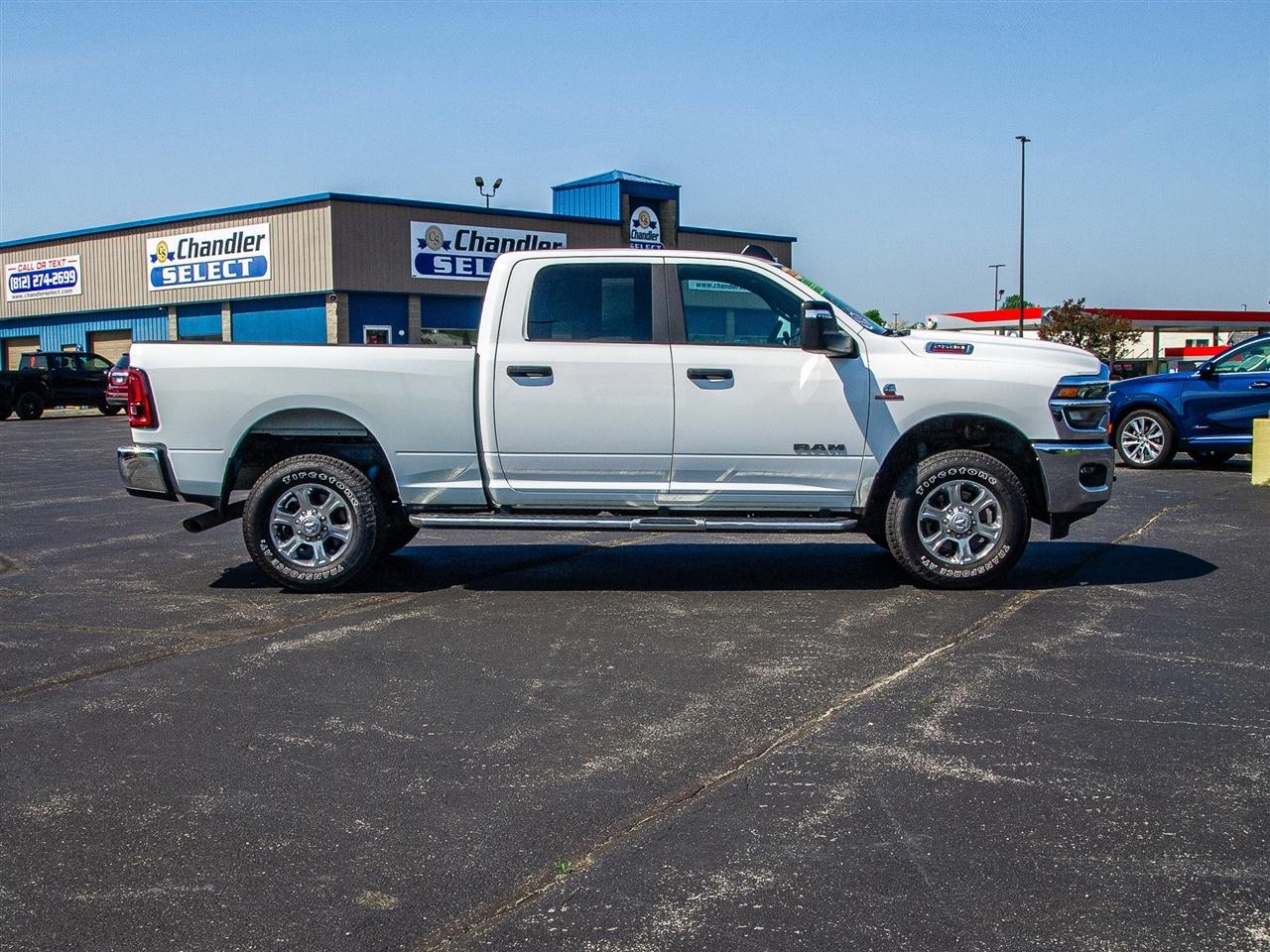 RAM 2500 Big Horn 4x4 Crew Cab 6'4" Box 2025