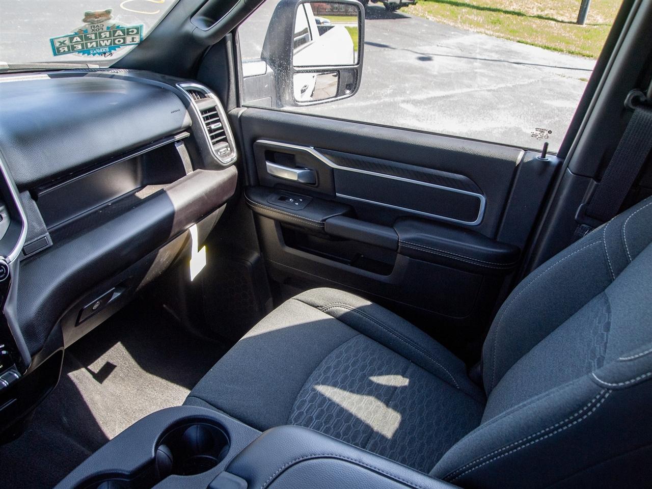 RAM 2500 Big Horn 4x4 Crew Cab 6'4" Box 2025