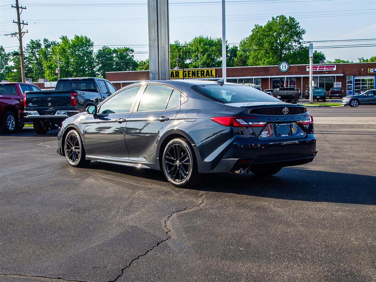 Toyota Camry XLE (Natl) 2025
