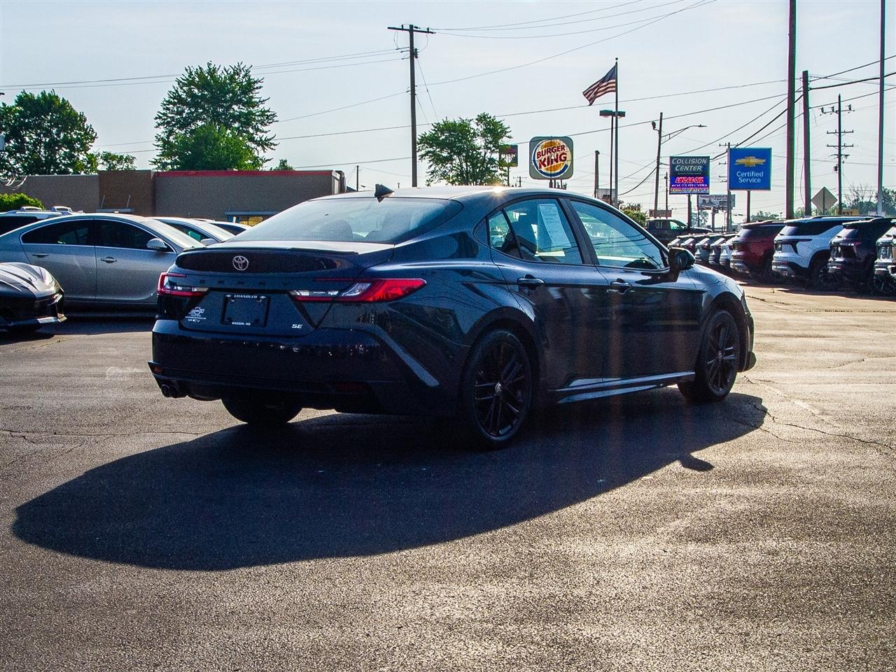 Toyota Camry XLE (Natl) 2025