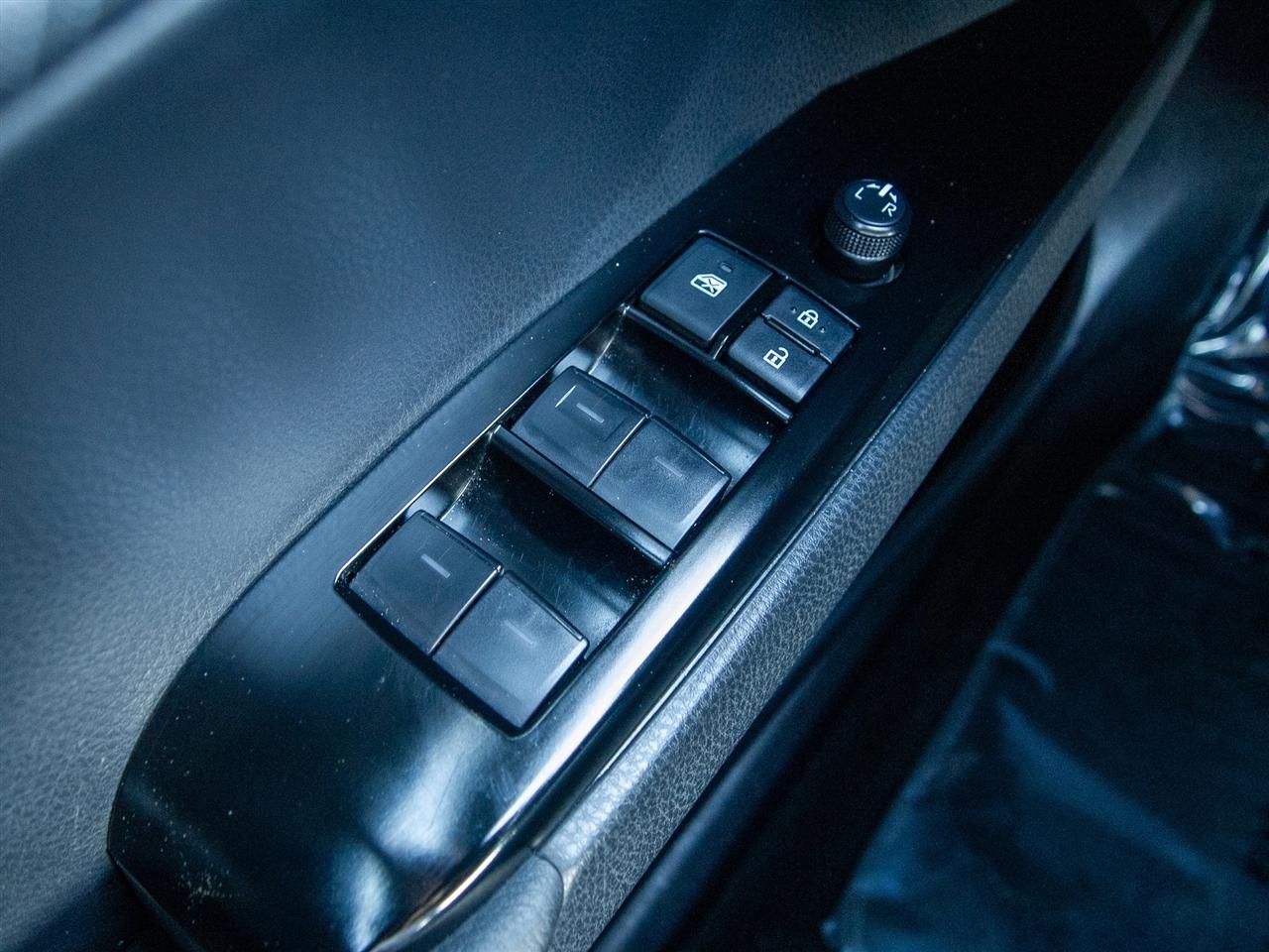 Toyota Camry XLE (Natl) 2025