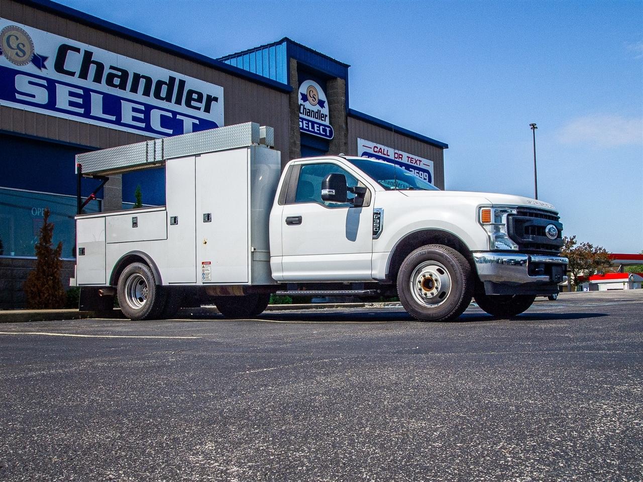 Ford Super Duty F-350 DRW XLT 2WD Reg Cab 145" WB 60" CA 2021