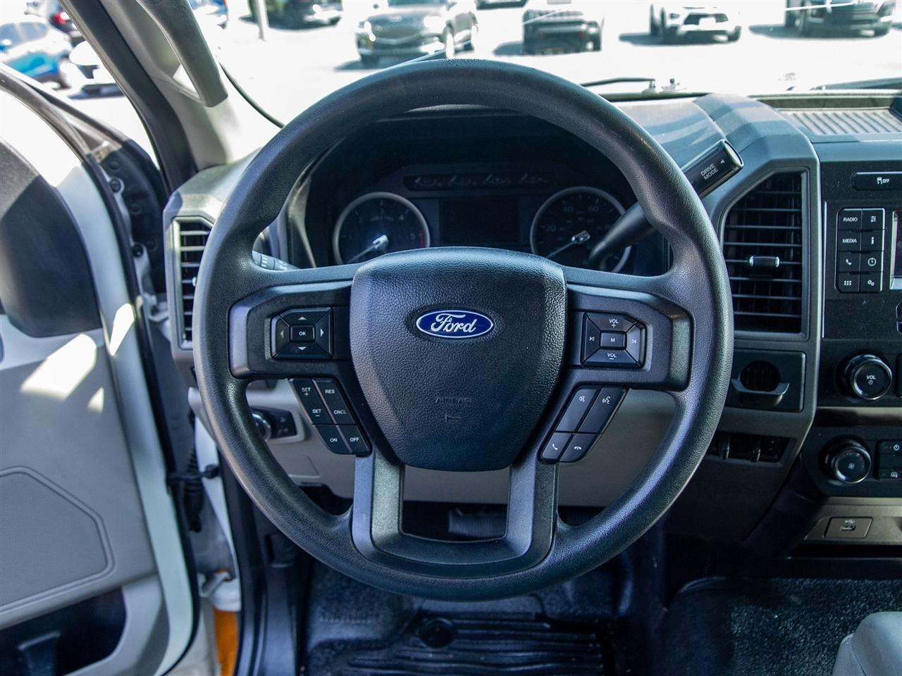 Ford Super Duty F-350 DRW XLT 2WD Reg Cab 145" WB 60" CA 2021