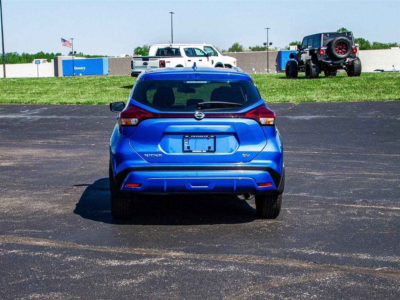 Nissan Kicks SV FWD 2021