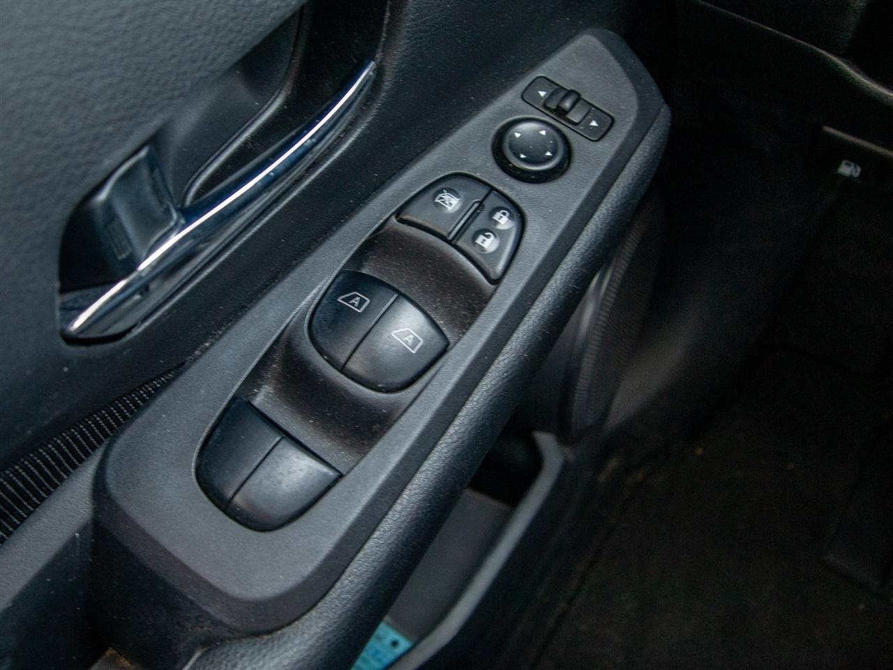 Nissan Kicks SV FWD 2021