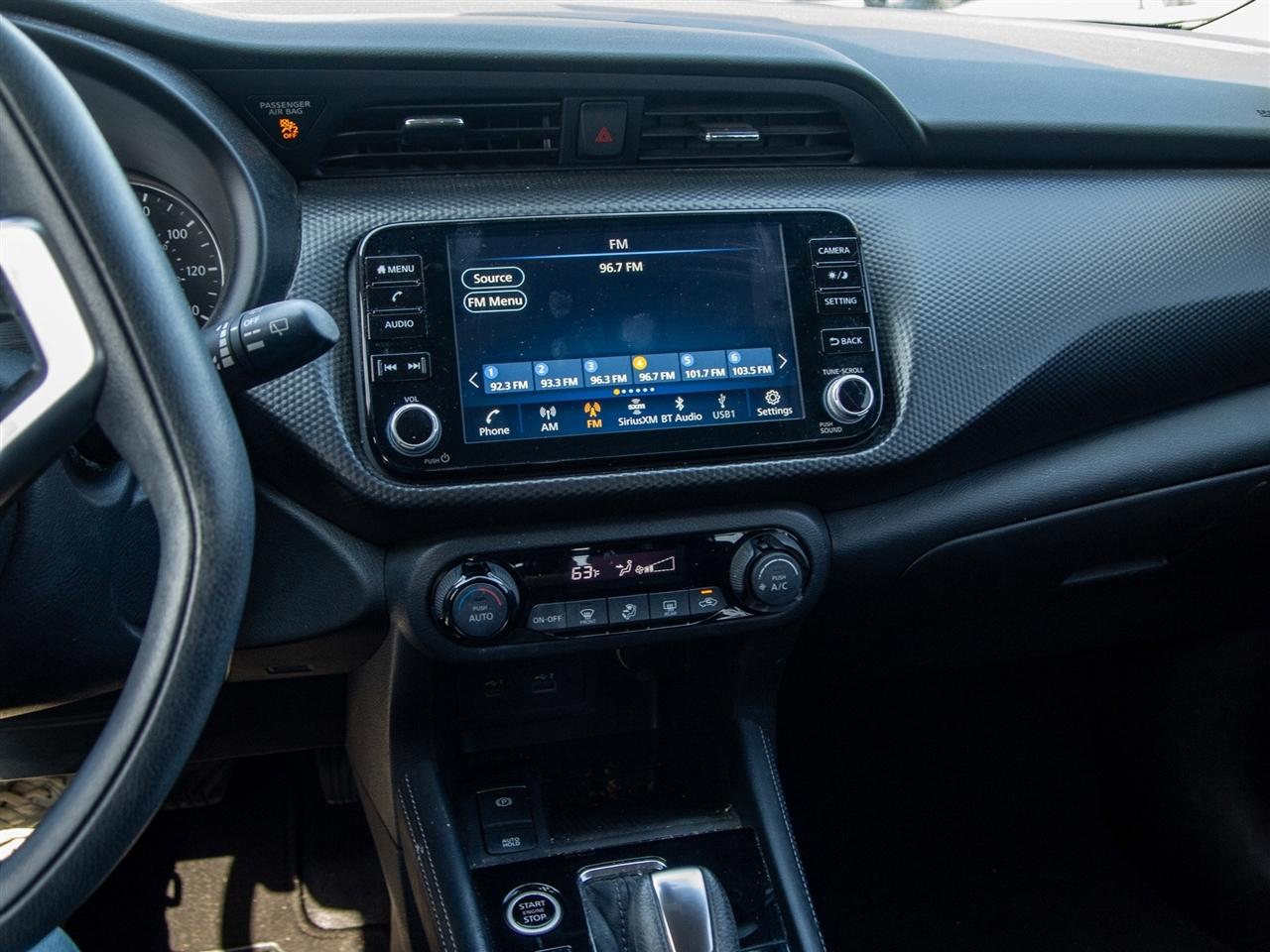 Nissan Kicks SV FWD 2021