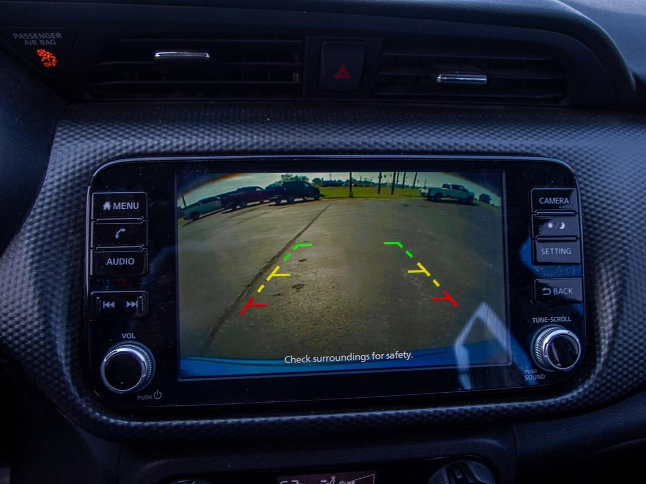 Nissan Kicks SV FWD 2021