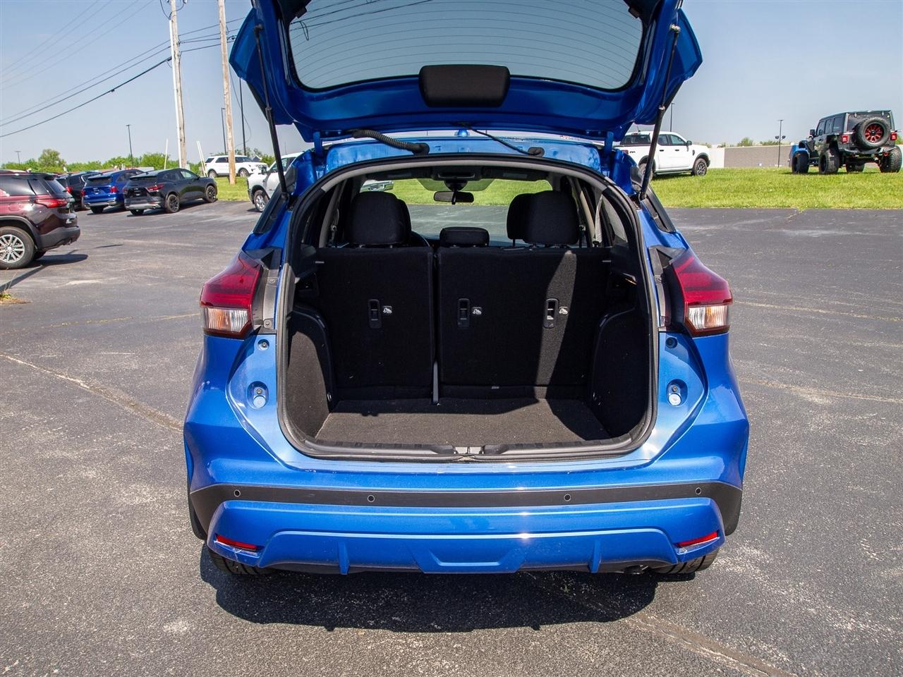 Nissan Kicks SV FWD 2021