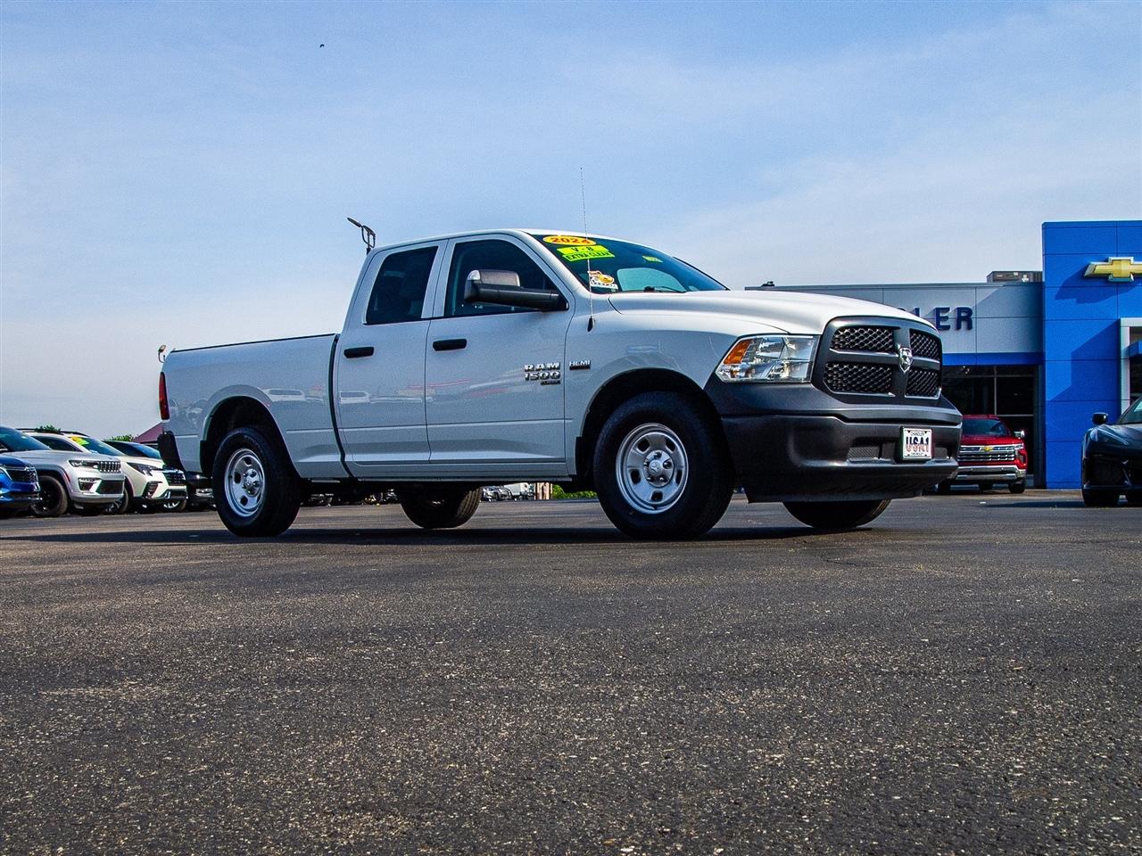 RAM 1500 Classic Tradesman 4x2 Quad Cab 6'4" Box 2024