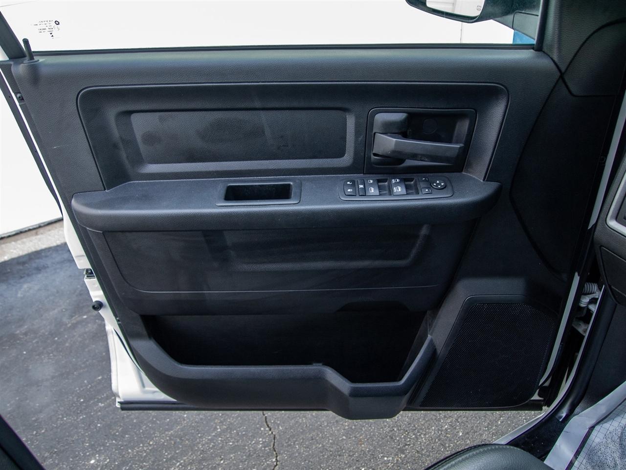 RAM 1500 Classic Tradesman 4x2 Quad Cab 6'4" Box 2024