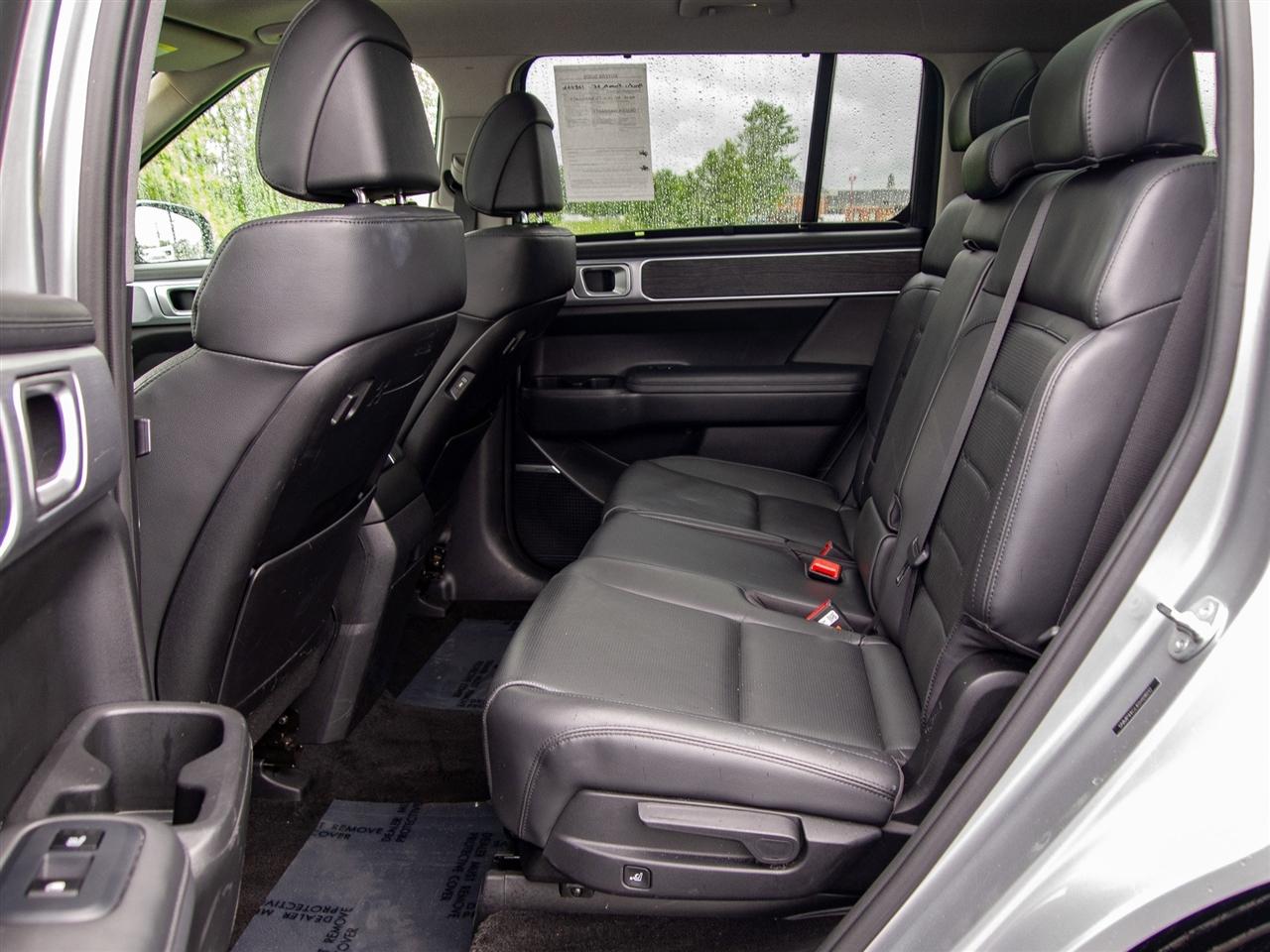 Hyundai Santa Fe Limited FWD 2025