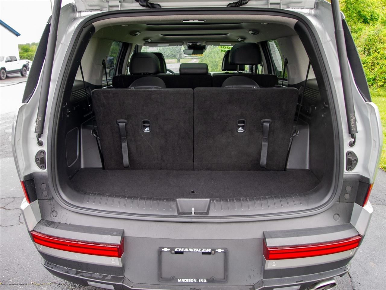 Hyundai Santa Fe Limited FWD 2025