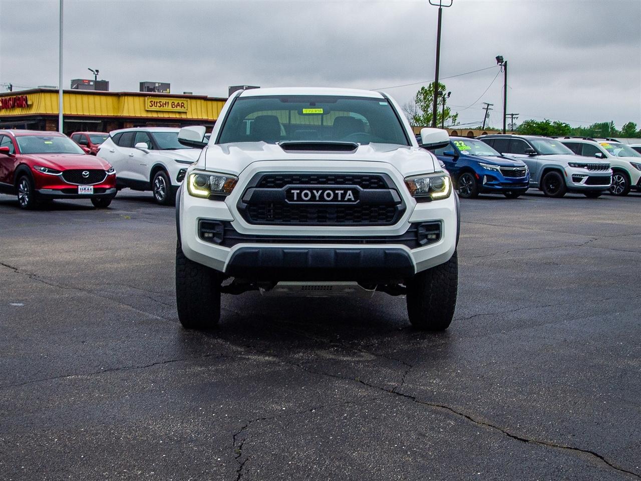 Toyota Tacoma TRD Off Road Double Cab 5' Bed V6 4x4 MT (Natl) 2017