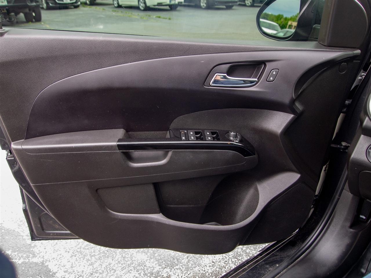 Chevrolet Sonic 4dr Sdn Auto LT 2018