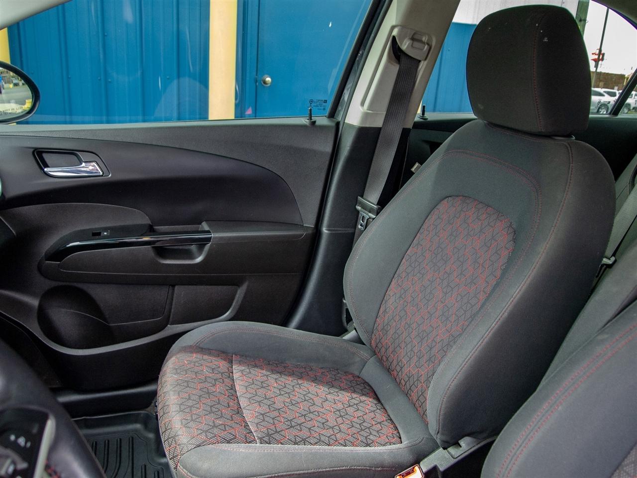 Chevrolet Sonic 4dr Sdn Auto LT 2018