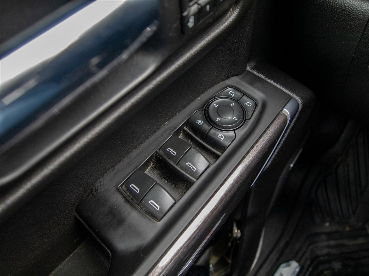 Chevrolet Silverado 1500 4WD Crew Cab 147" LTZ 2020