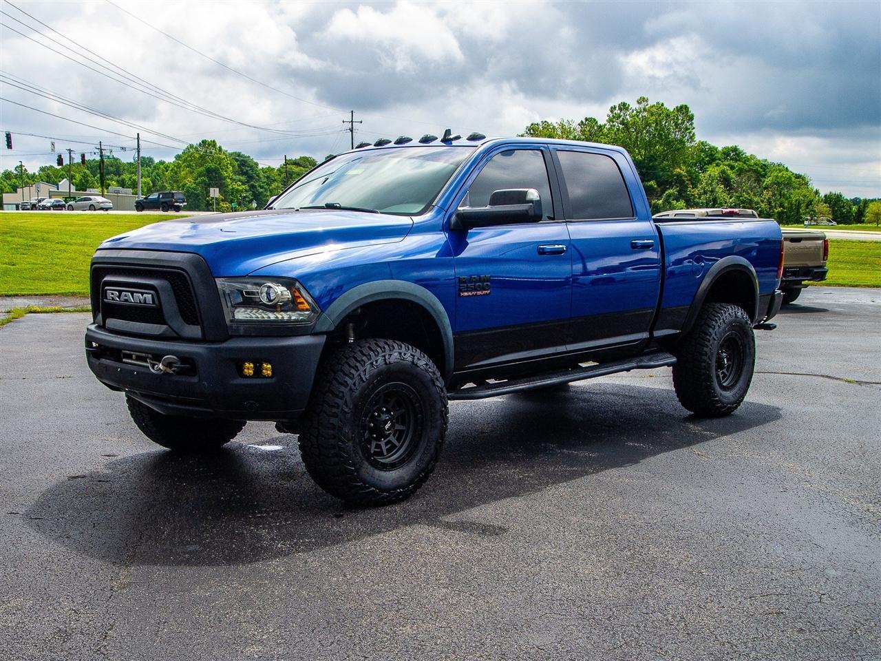 RAM 2500 Power Wagon 4x4 Crew Cab 6'4" Box 2017