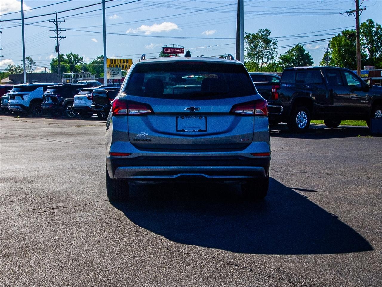 Chevrolet Equinox FWD 4dr RS 2024