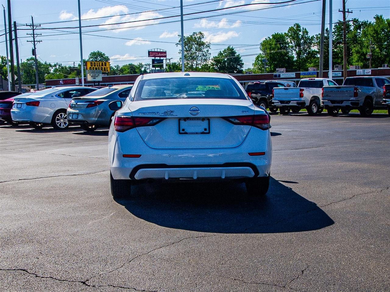 Nissan Sentra SV CVT 2023