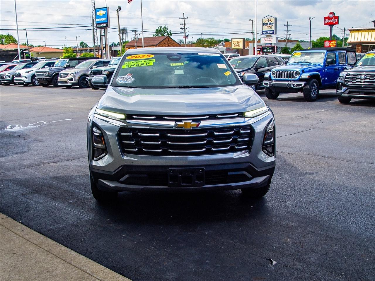 Chevrolet Equinox AWD 4dr LT w/2LT 2025