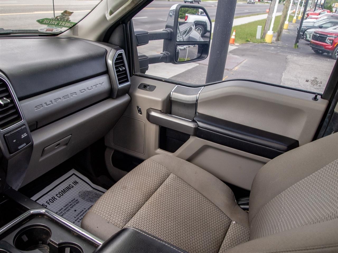 Ford Super Duty F-450 DRW King Ranch 4WD Crew Cab 8' Box 2020