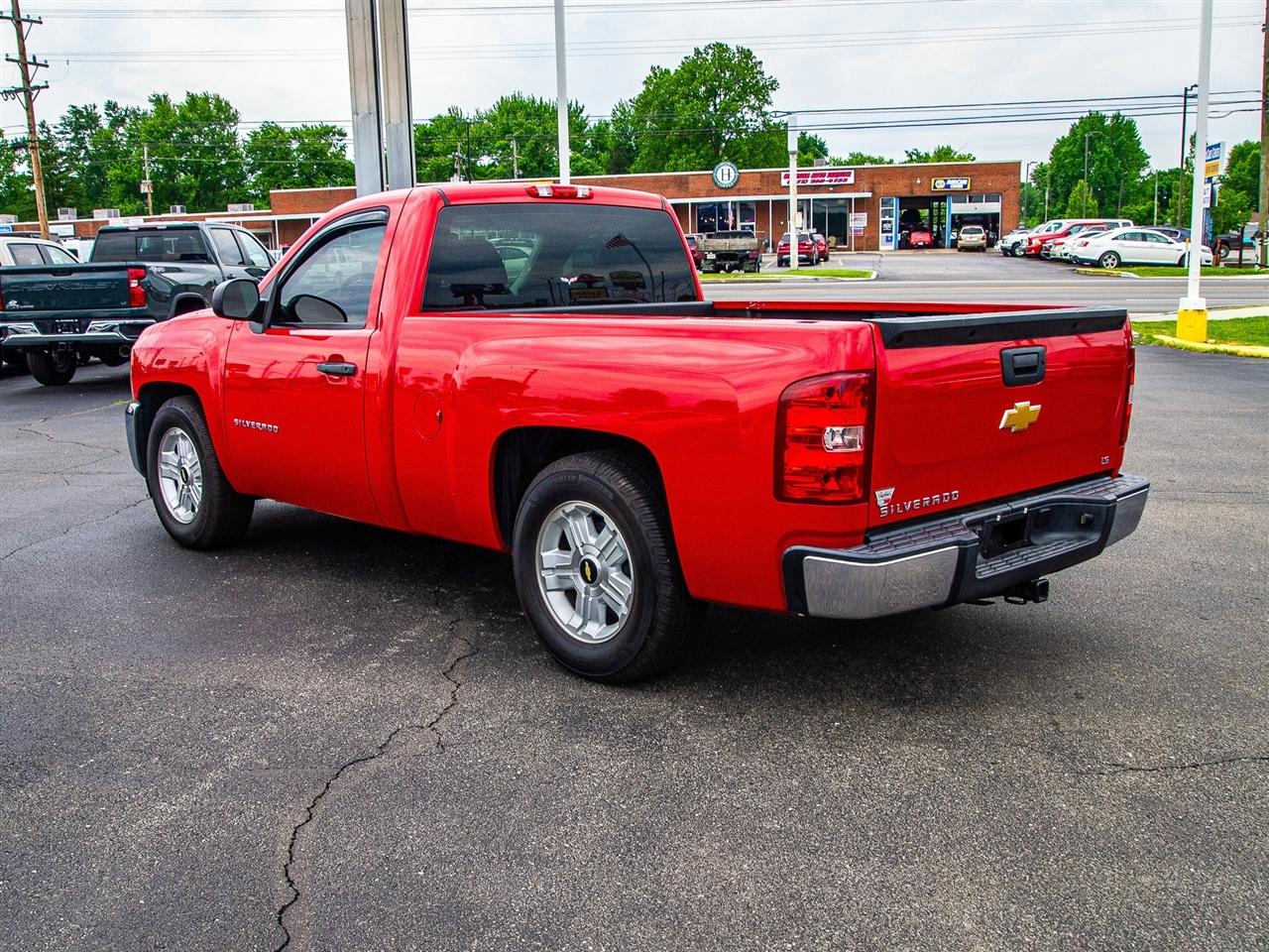Chevrolet Silverado 1500 2WD Reg Cab 119.0" Work Truck 2013