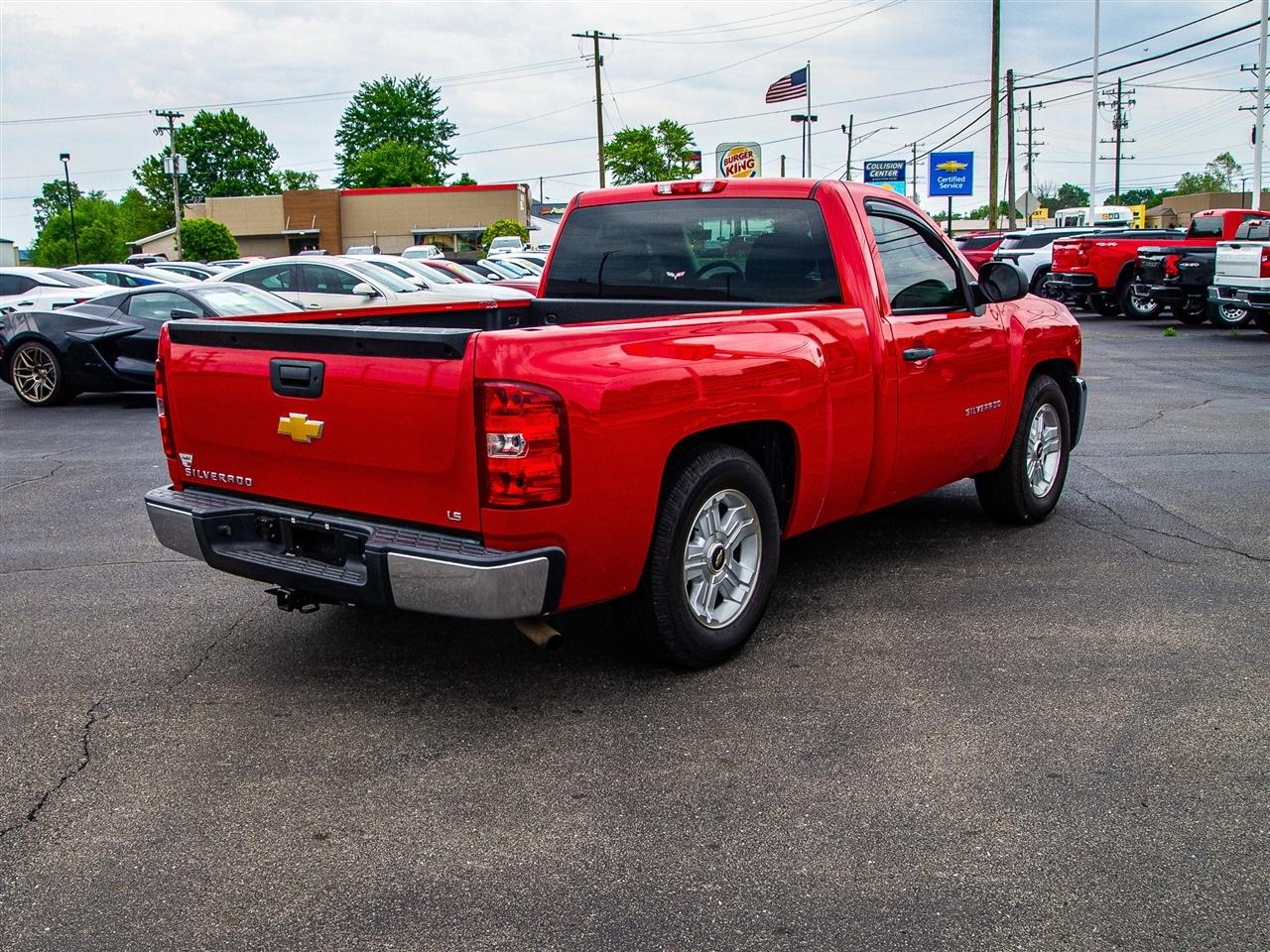 Chevrolet Silverado 1500 2WD Reg Cab 119.0" Work Truck 2013